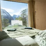 The Crux Nordic Design Mountain Σαλέ Åndalsnes