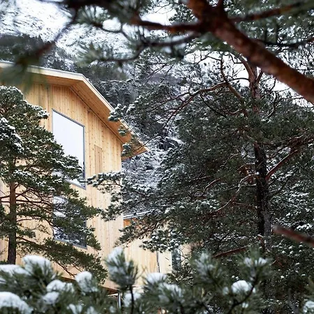 The Crux Nordic Design Mountain Шале *