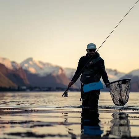 The Crux Nordic Design Mountain Шале *