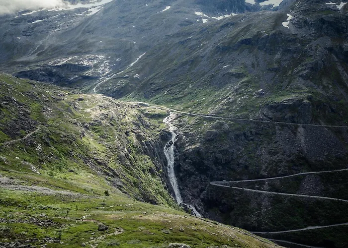 The Crux Nordic Design Mountain 샬레